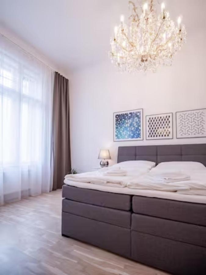 Class In Old Town 2 Bedrooms * Praga