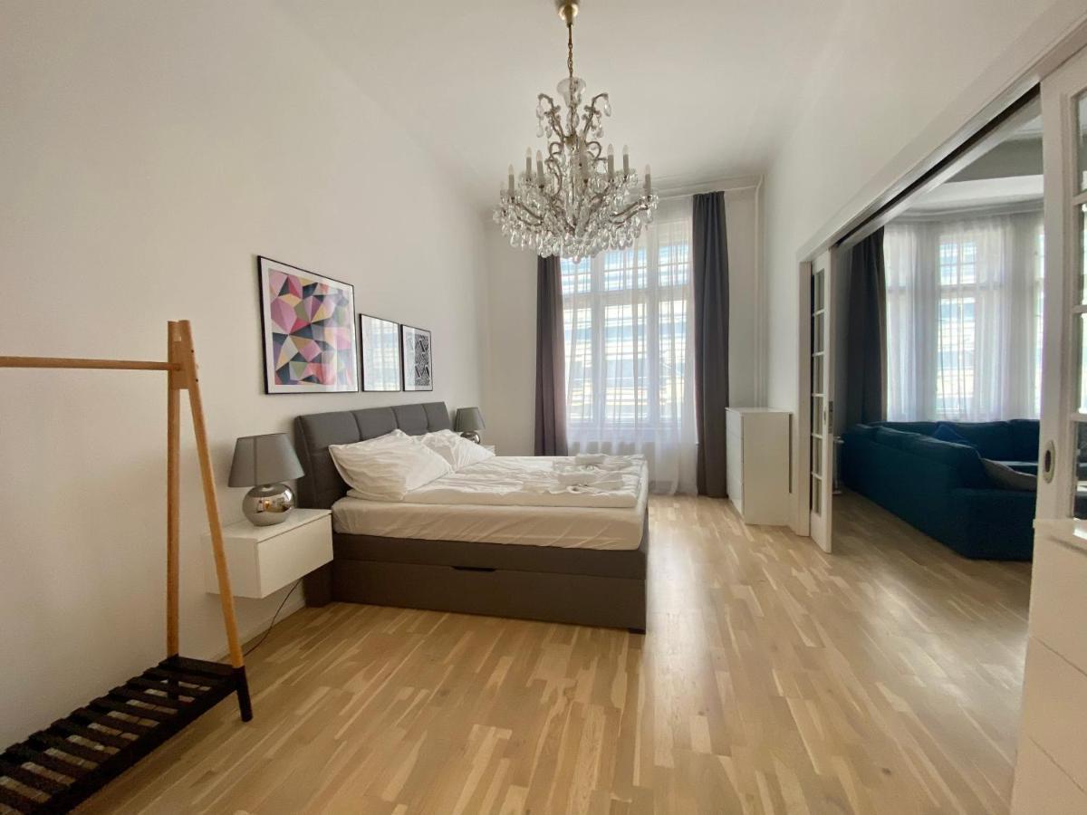 Class In Old Town 2 Bedrooms Apartamento Praga